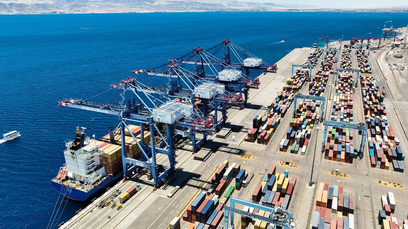 Aqaba container terminal used for EPT equipment supply logistics